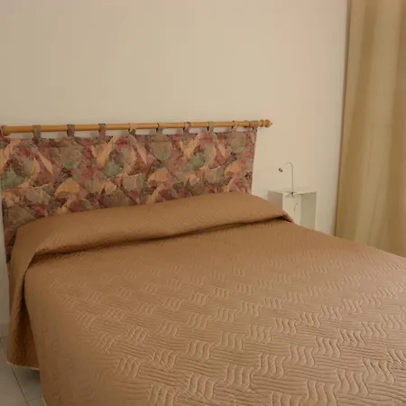 Summer Bunte Aparthotel