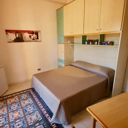 Summer Bunte Aparthotel