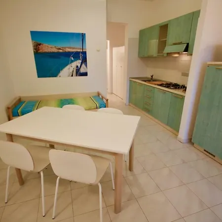 מלון דירות Summer Bunte 3*