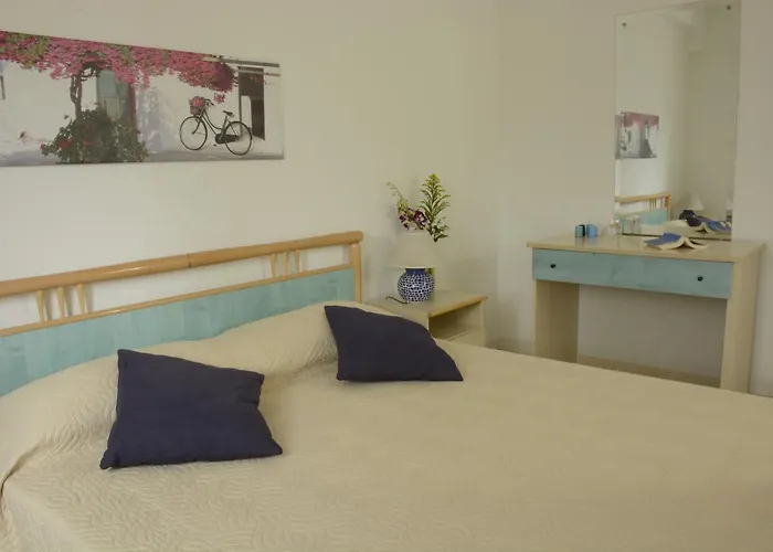 Summer Bunte 3* Murta Maria